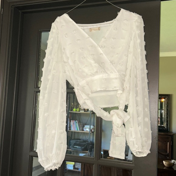 Alterd state cropped dot top - Picture 1 of 3